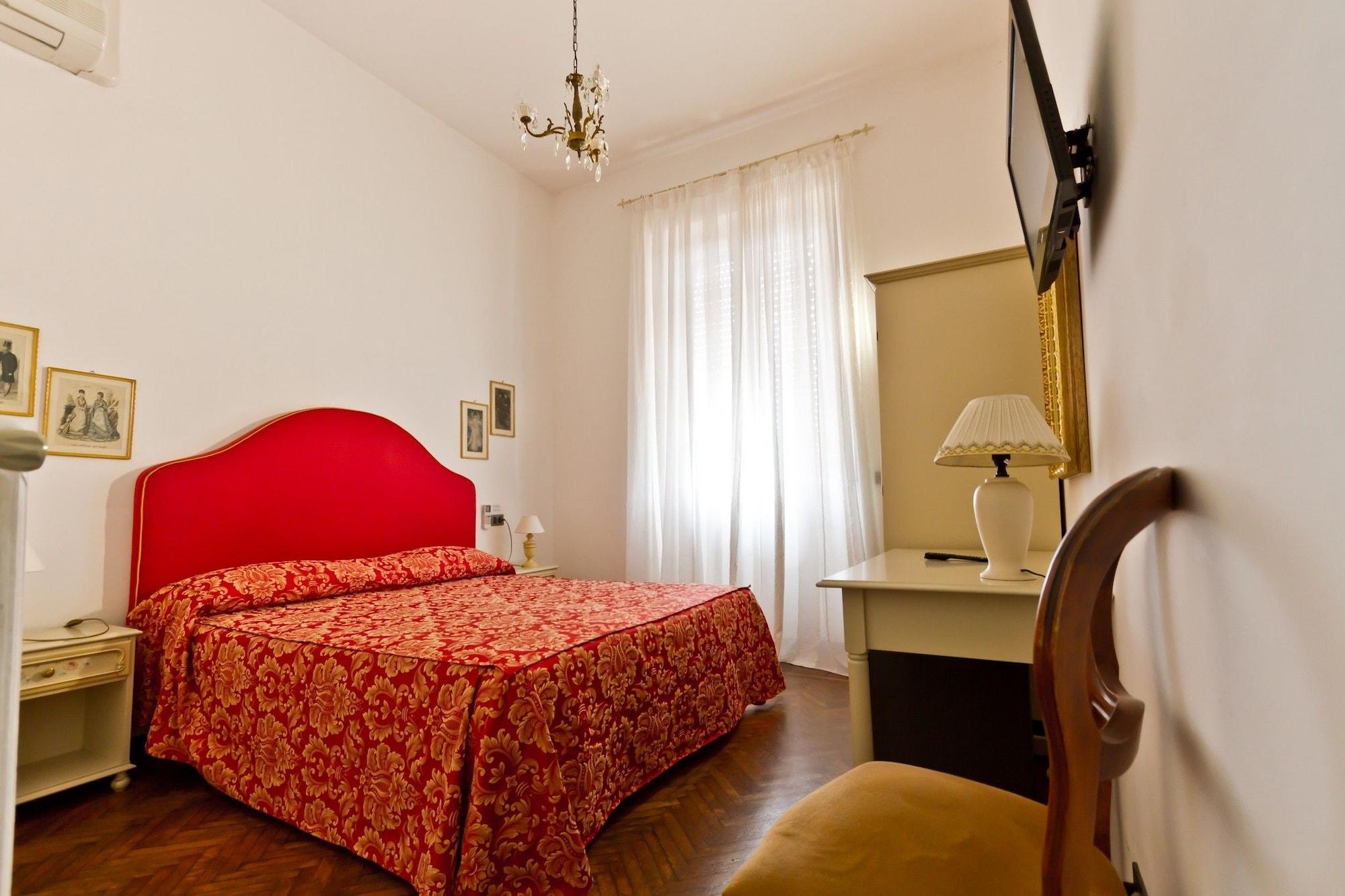 Hotel La Vela-Castello Il Rifugio ซานตา มาร์เกอริตา ลีกูเร ภายนอก รูปภาพ