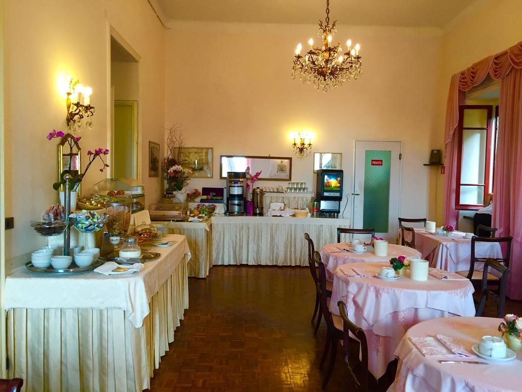 Hotel La Vela-Castello Il Rifugio ซานตา มาร์เกอริตา ลีกูเร ภายนอก รูปภาพ