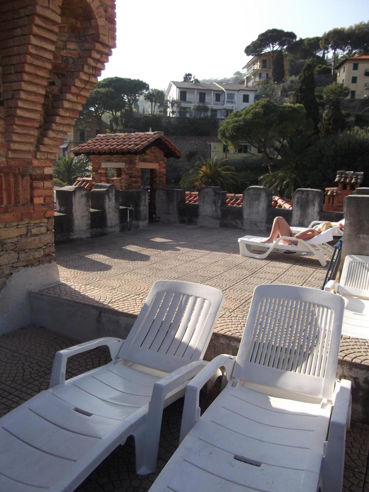 Hotel La Vela-Castello Il Rifugio ซานตา มาร์เกอริตา ลีกูเร ภายนอก รูปภาพ