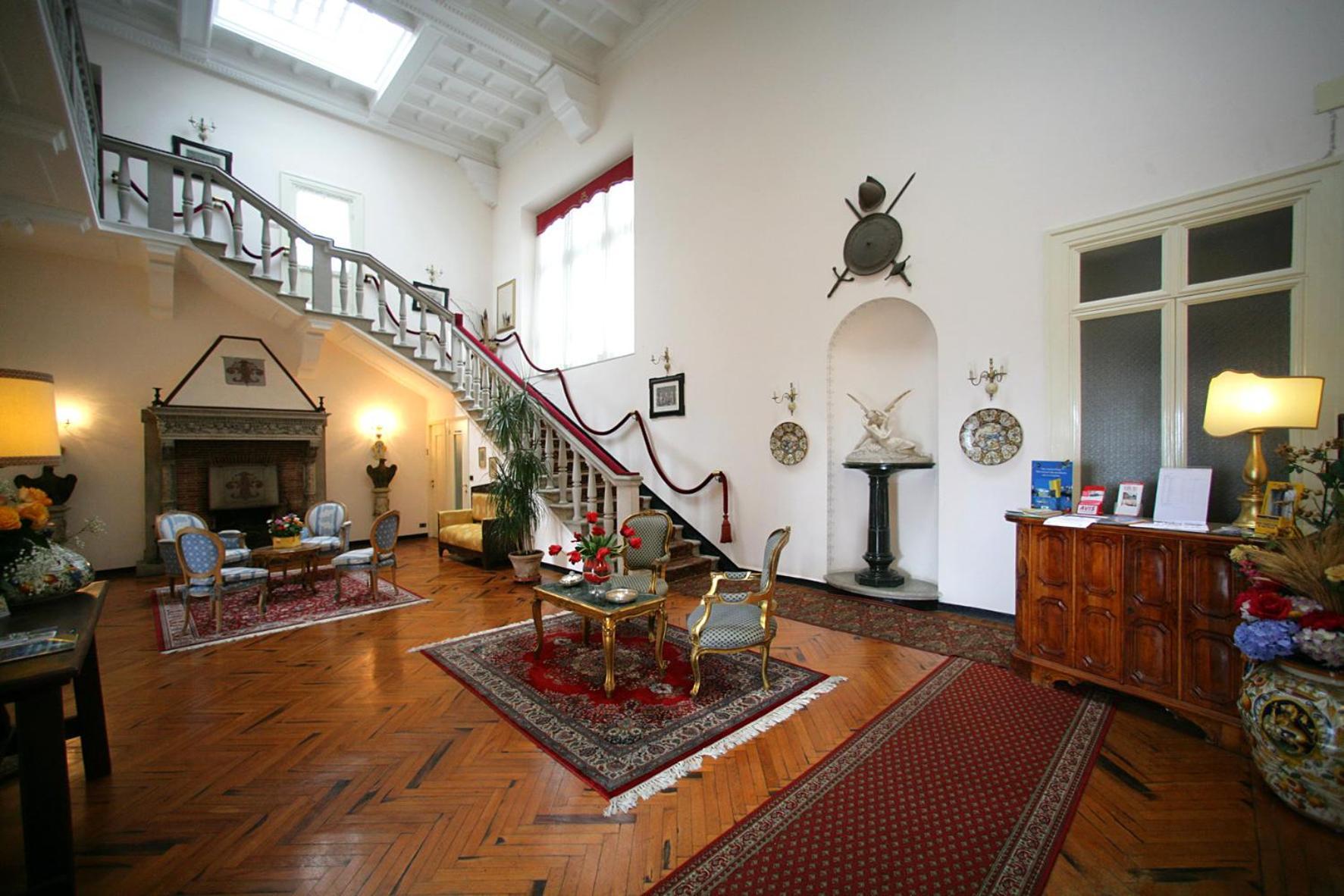 Hotel La Vela-Castello Il Rifugio ซานตา มาร์เกอริตา ลีกูเร ภายนอก รูปภาพ