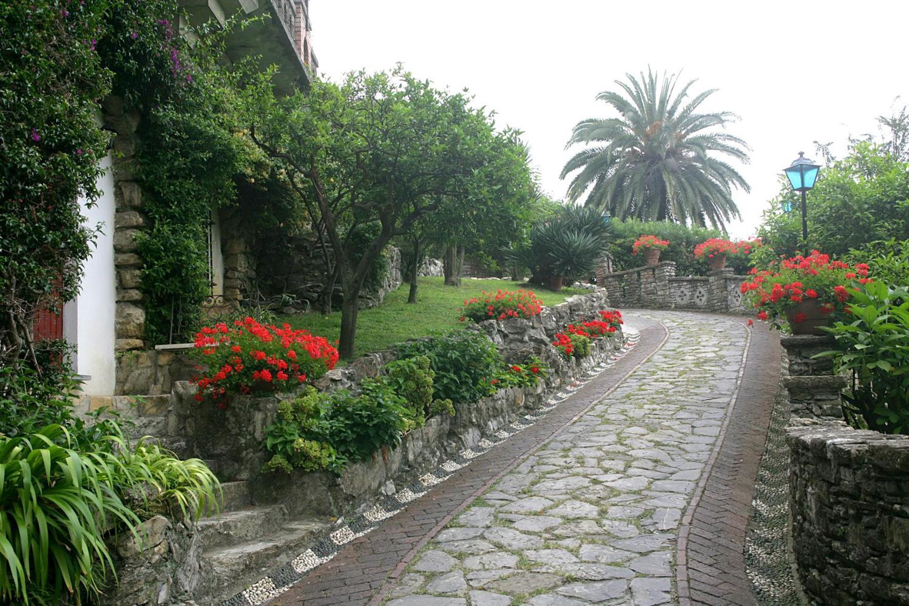 Hotel La Vela-Castello Il Rifugio ซานตา มาร์เกอริตา ลีกูเร ภายนอก รูปภาพ