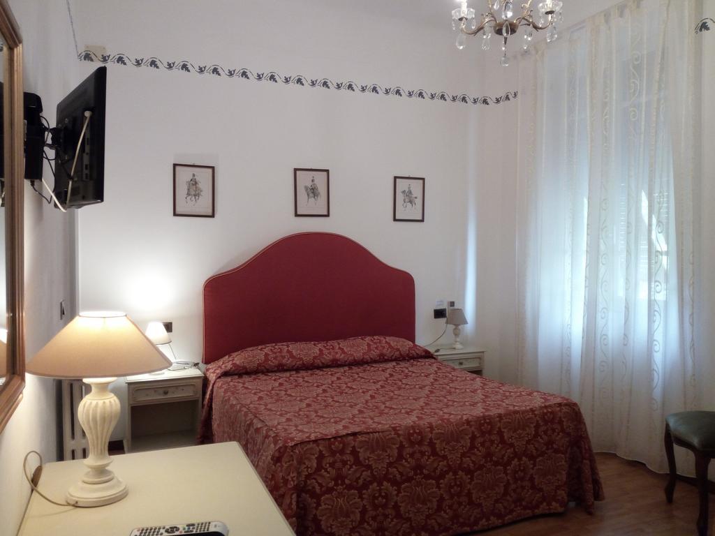 Hotel La Vela-Castello Il Rifugio ซานตา มาร์เกอริตา ลีกูเร ภายนอก รูปภาพ