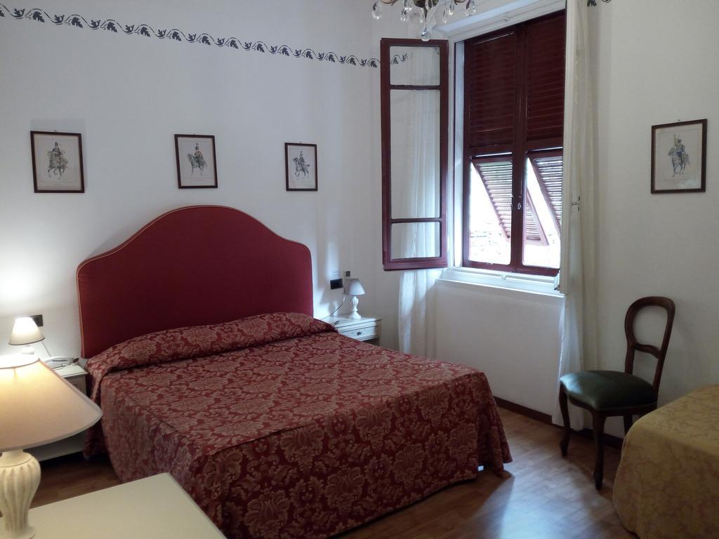 Hotel La Vela-Castello Il Rifugio ซานตา มาร์เกอริตา ลีกูเร ภายนอก รูปภาพ